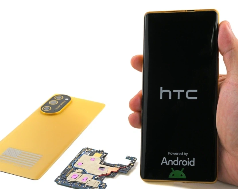 트럼프 T1폰 분해 결과 HTC중급기로 밝혀짐_5.webp