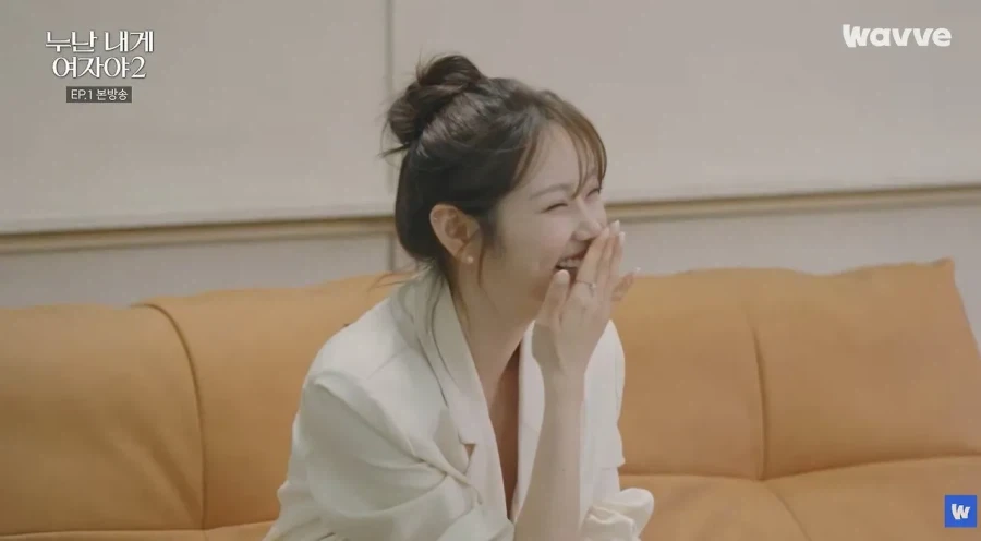 연애에 관심 없는 누나들_5.webp