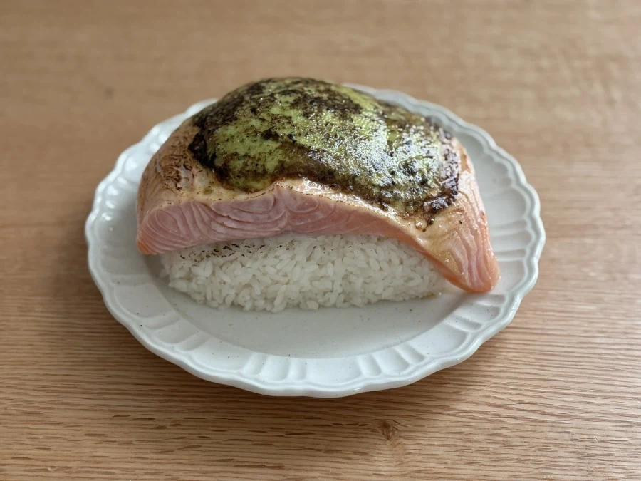 맛있는 연어 초밥.jpg_1.webp