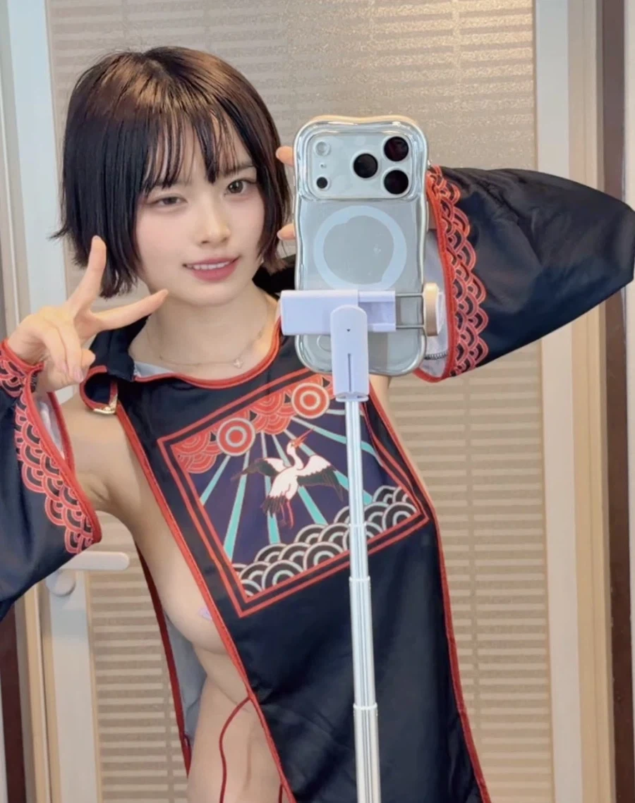 호불호 갈리는 복장 jpg_1.webp