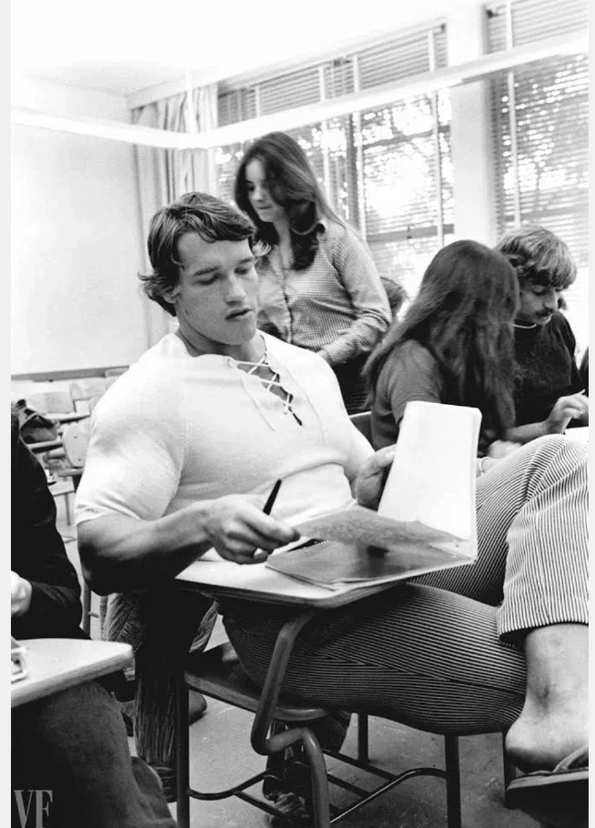 산타 모니카 대학교, 강의 듣는 25세 학생 (1973년)_1.webp