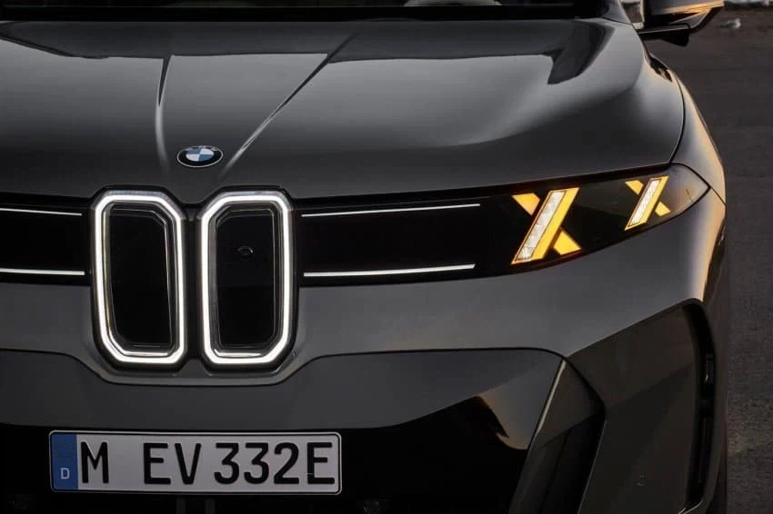 디자인 심각하게 호불호 갈린다는 신형 BMW X5 공개.jpg_7.webp