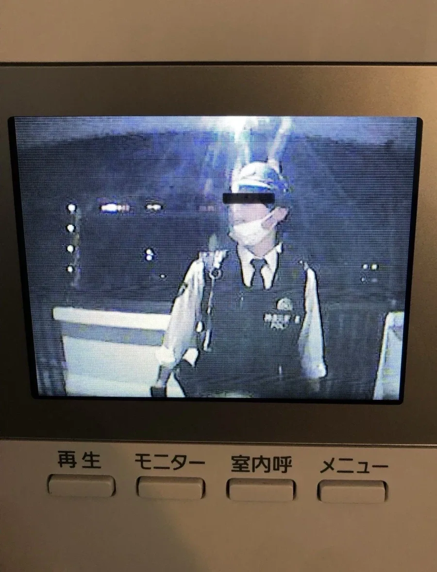 엄청난걸 알아버린 새로운 세입자_2.webp
