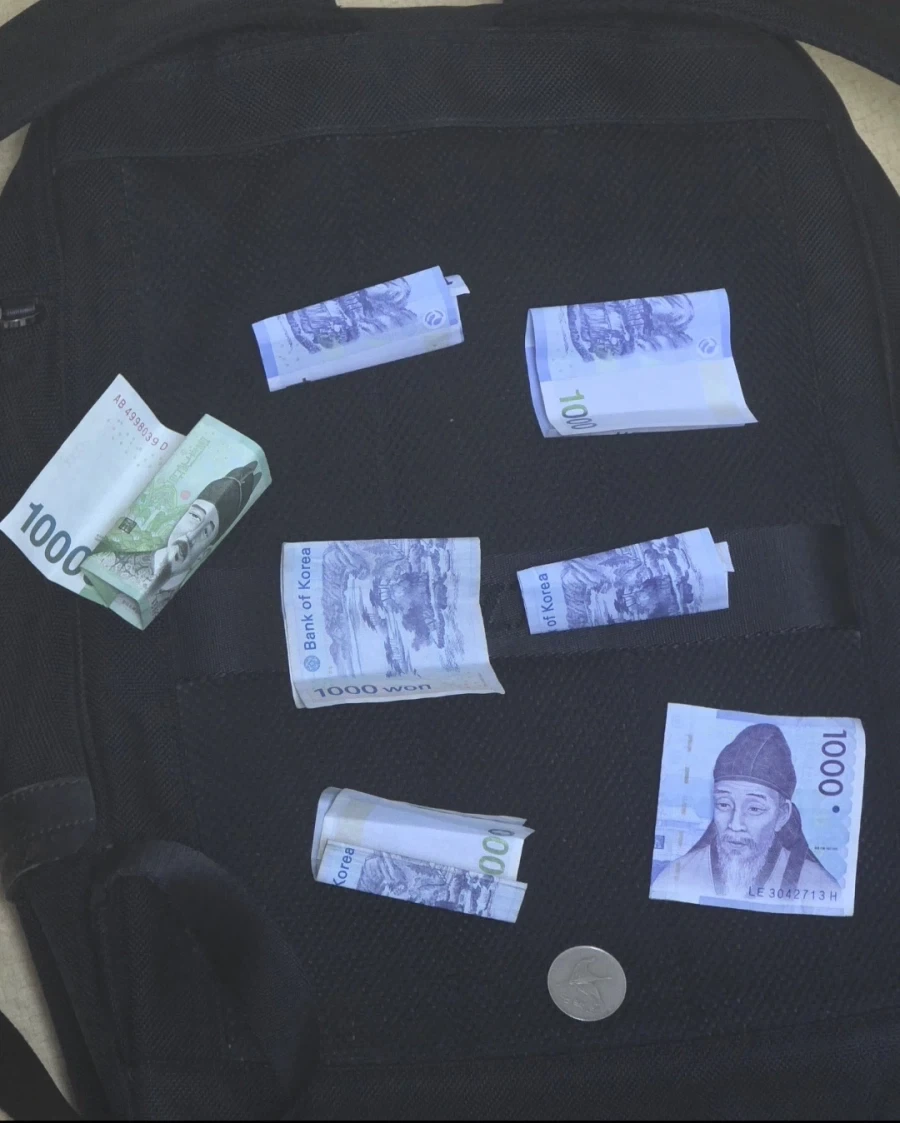 똥구멍에 장난치는거 학폭 신고 가능하냐.jpg_3.webp