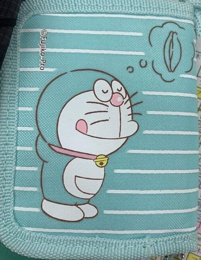 보지냐 생각하면서 입맛다시는 음흉한 도라에몽_1.webp