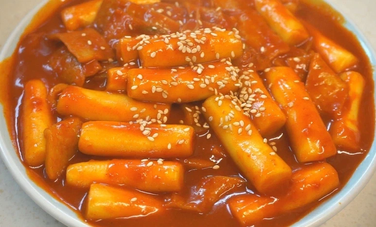 호불호 갈리는 떡볶이 떡 사이즈_2.webp