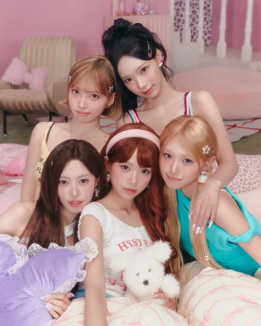 리센느 sns 게시물이나 영상 보면_1.webp