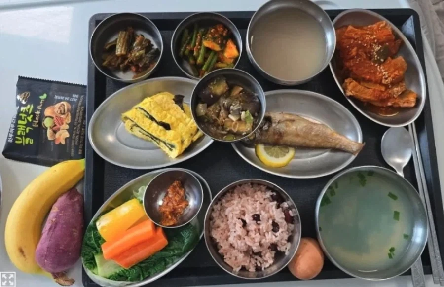 암환자들이 장기 입원하면 받는다는 밥상(?)_2.webp