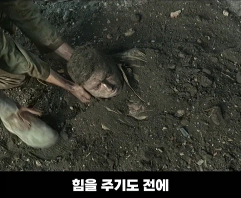 배우가 한번 해보고 포기한 영화 장면.jpg_23.webp