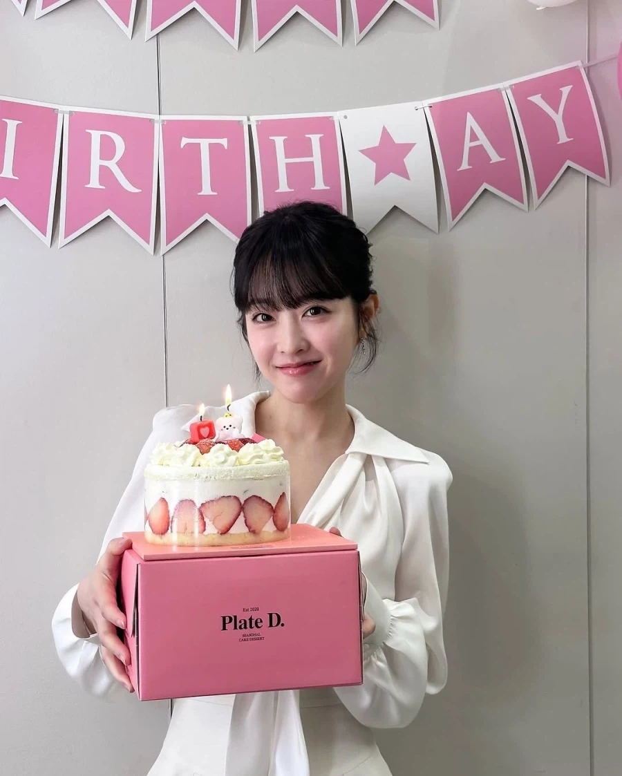 박보영이 보름달 처럼 얼굴이 부었다는 날의 사진_4.webp