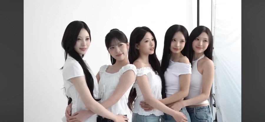 리센느 흰티에 청바지_1.webp