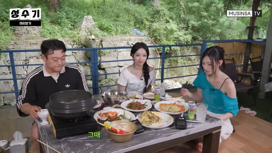 이선민이랑 계곡 놀러간 원이, 미나미..._1.webp