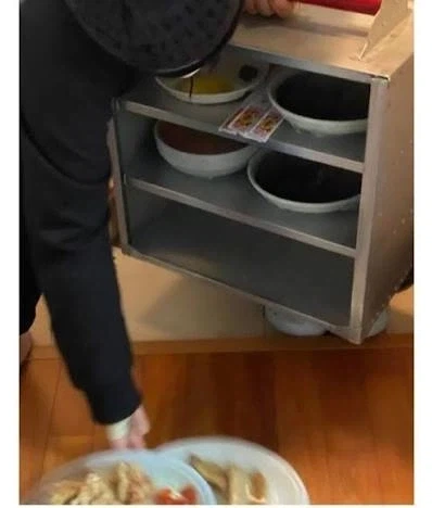옛날에 음식 배달 시키면 국룰 jpg_1.webp