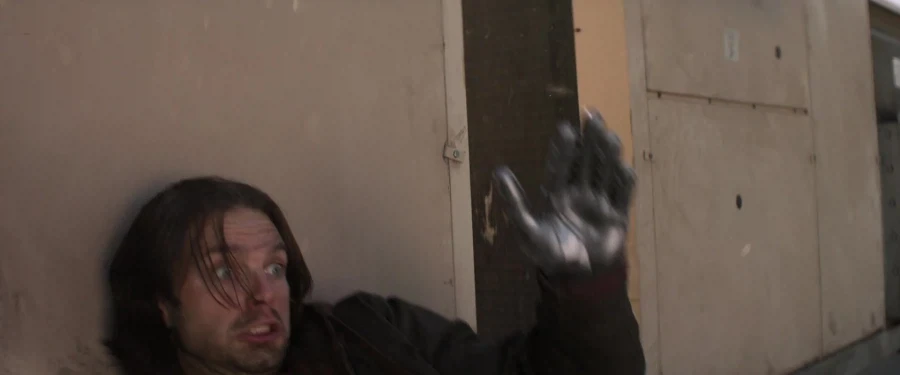 mcu) 버키가 작중 진심으로 쫄았던 순간_15.webp