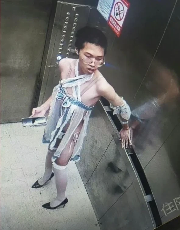 아직도 뒷이야기가 궁금한거_1.webp