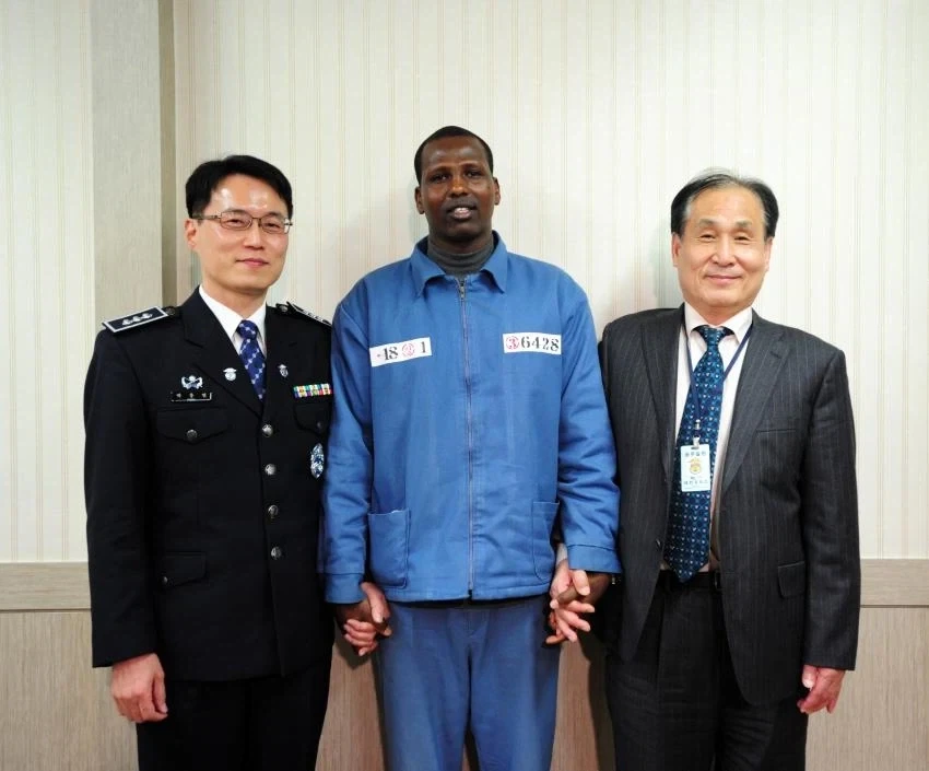 대한민국 영주권 취득한 외국인 레전드.jpg_5.webp