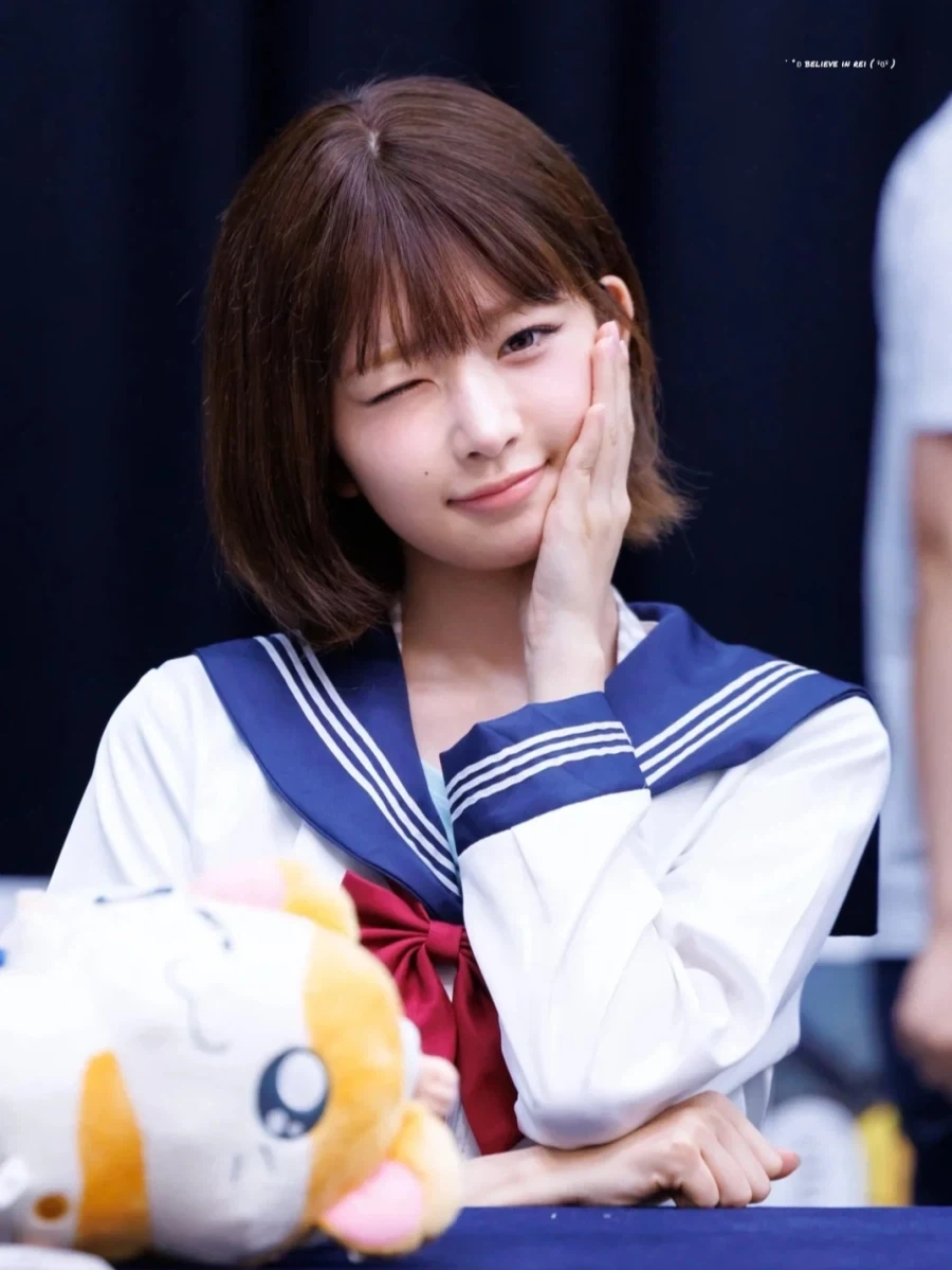아이브 레이 & 유진_3.webp