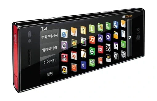 LG에서 최신형 폰 나왔음!_1.webp