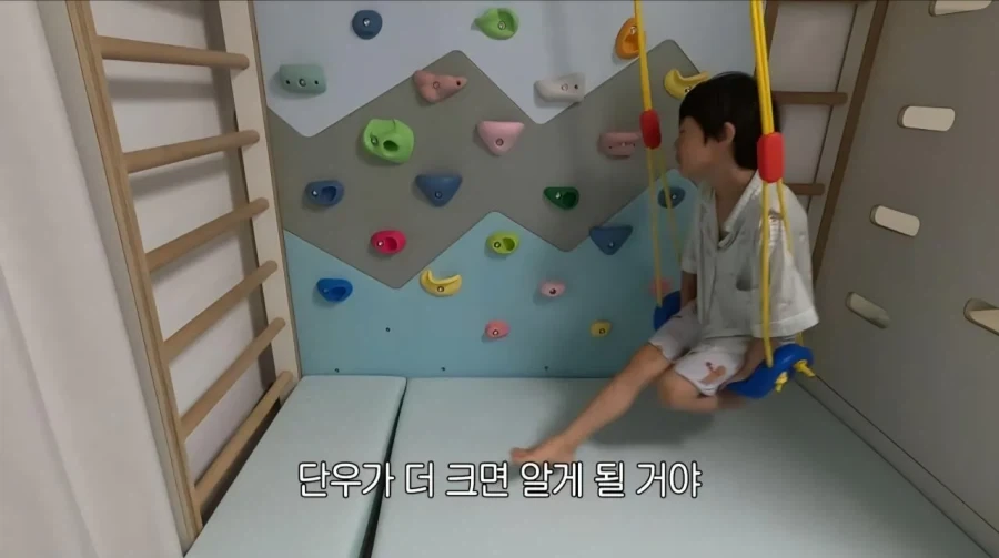 학교 가기 싫다는 아들 훈육하는 개그맨.jpg_19.webp