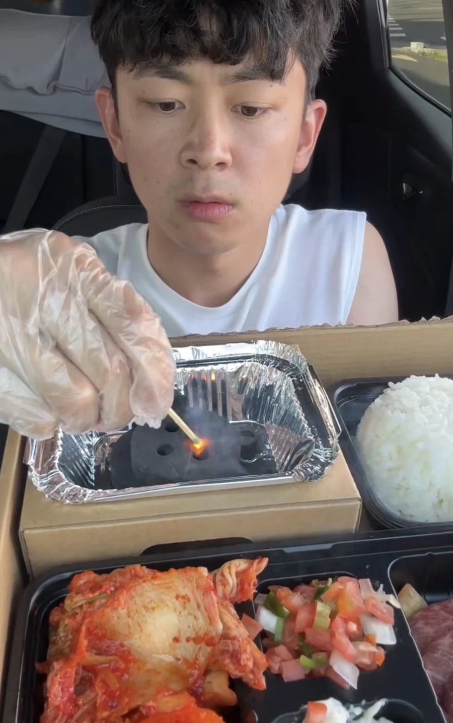 의외로 번개탄을 피우면 안되는곳_1.webp