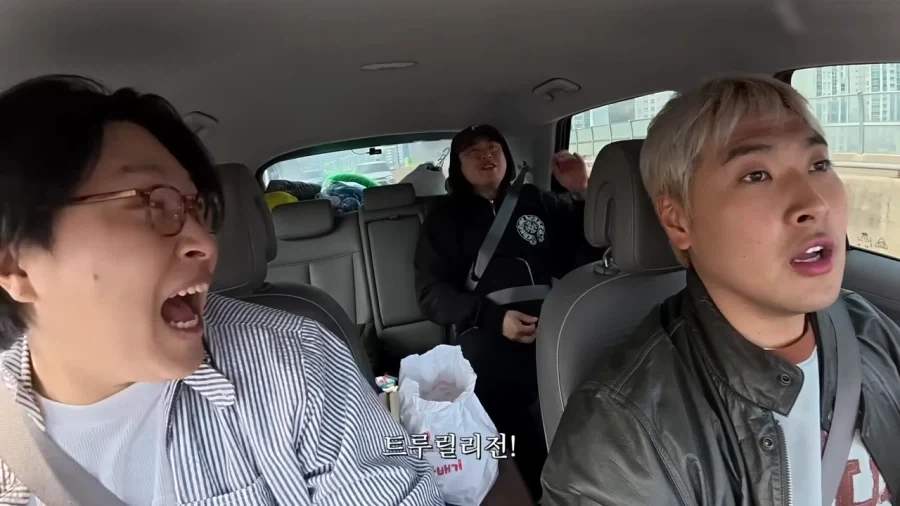 아...그 일루미나티 비슷한 브랜드 뭐였지?_16.webp