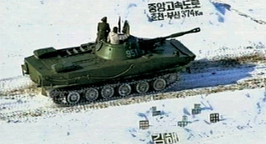 북한군 퍼레이드가 인기많은 이유_4.jpg