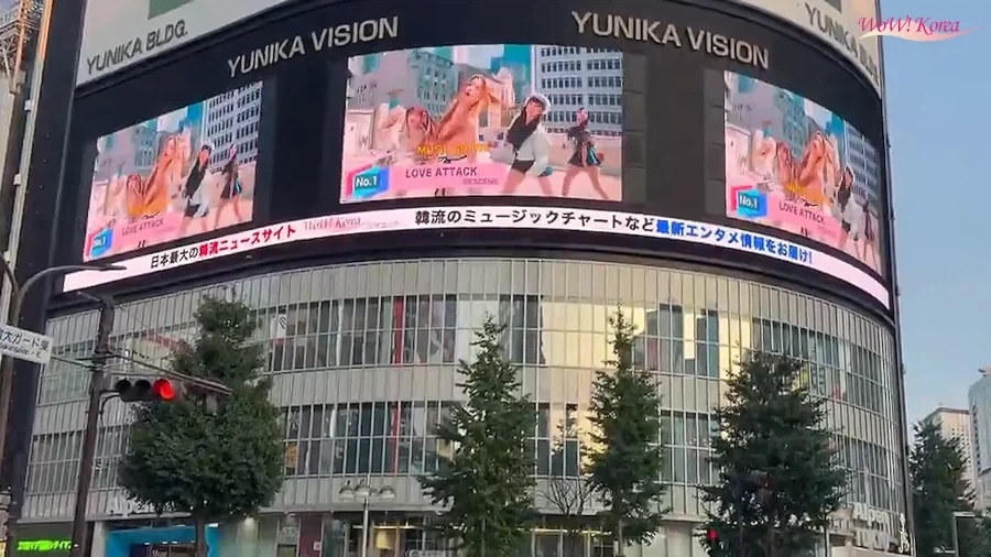 일본 신주쿠 대형 전광판의 리센느_4.webp