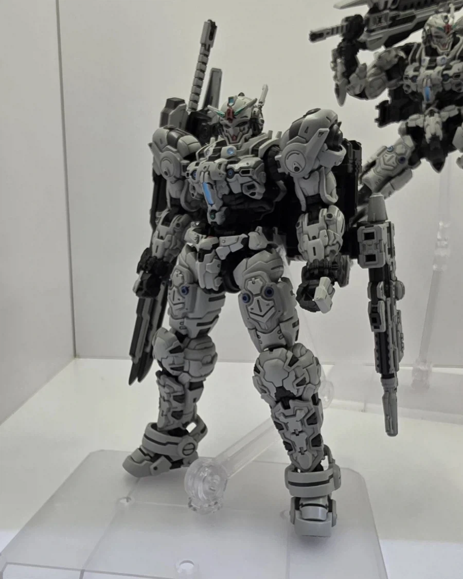 HG 1/144 건담 헬릭스 SDCC2026 전시 사진_3.webp