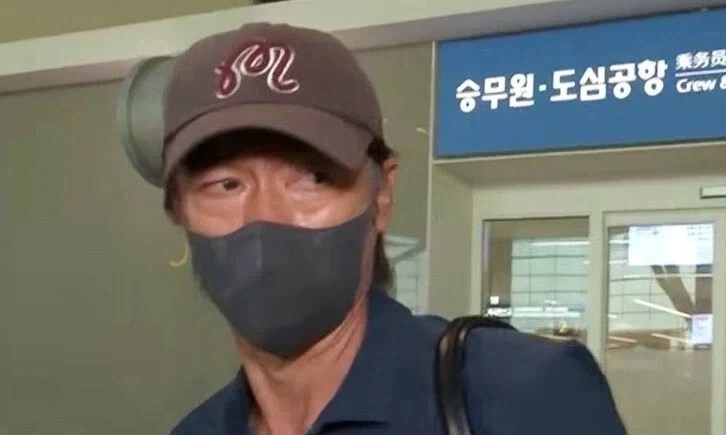 흥민이가 3경기 연속골을 터트려서 런명보의 반응_1.webp