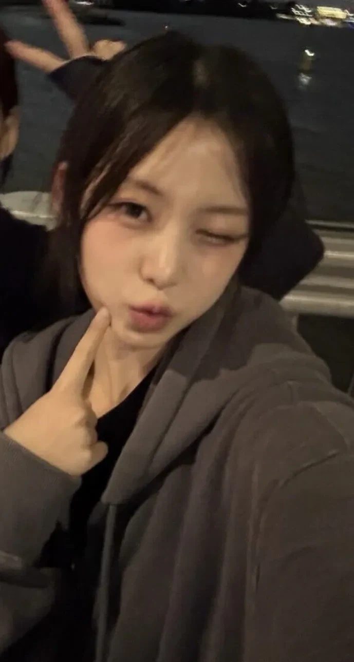의외로 여친짤 장인이라는 리센느 멤버.jpg_4.webp