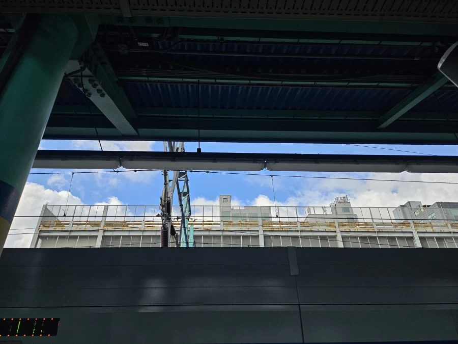 한국 하늘 차원이 달라 병_1.webp