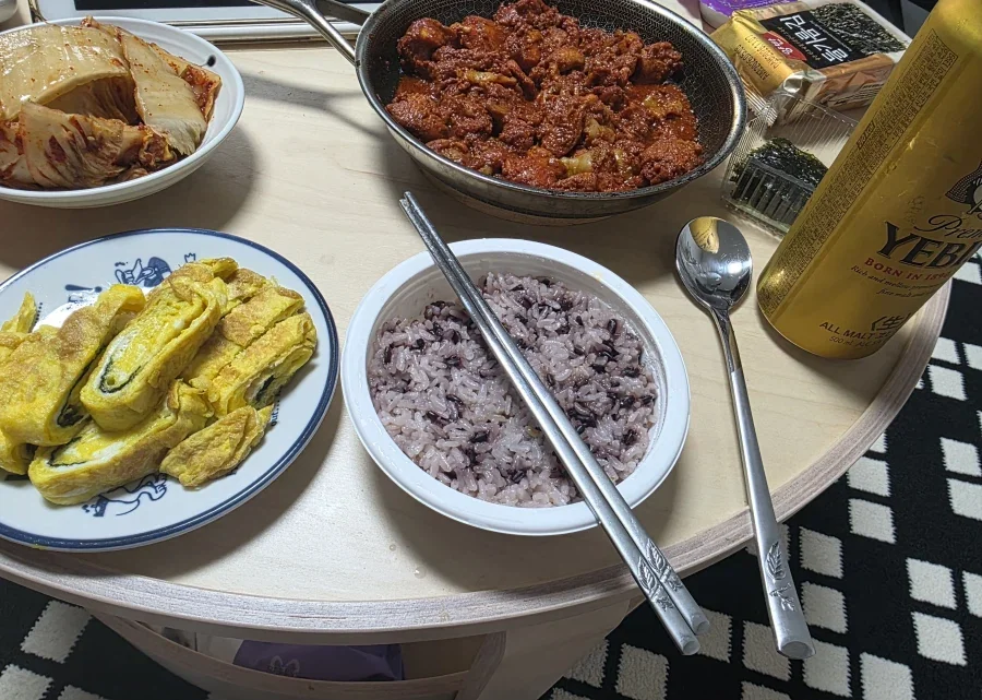 솔직히 닭갈비에는 야채가 들어갈 필요가 없다고 생각합니다!!_1.webp