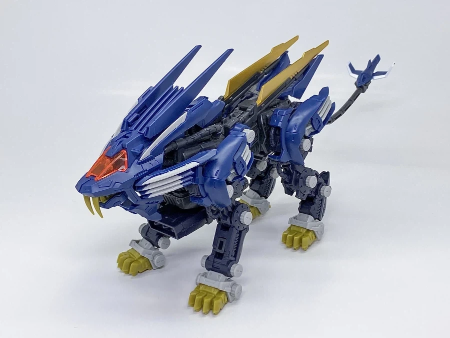 [타카라토미] RMZ 1/100 블레이드 라이거 판처(ZBF) 컬러 비교 이미지_6.webp