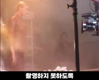 촬영 허가 받는데 6개월 걸린 장면.jpg_21.jpg