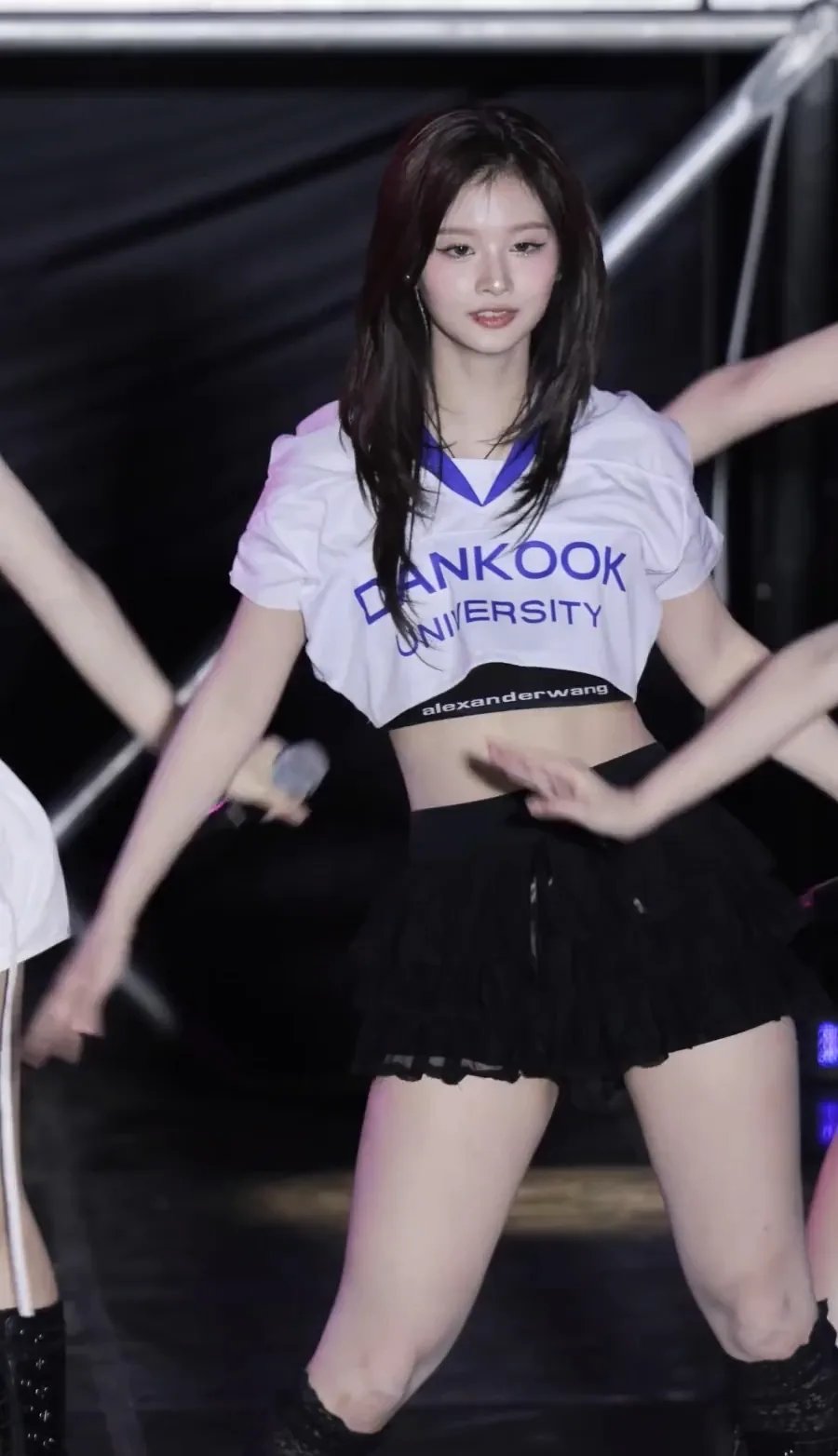 호불호 갈리는 허리 gif_1.webp