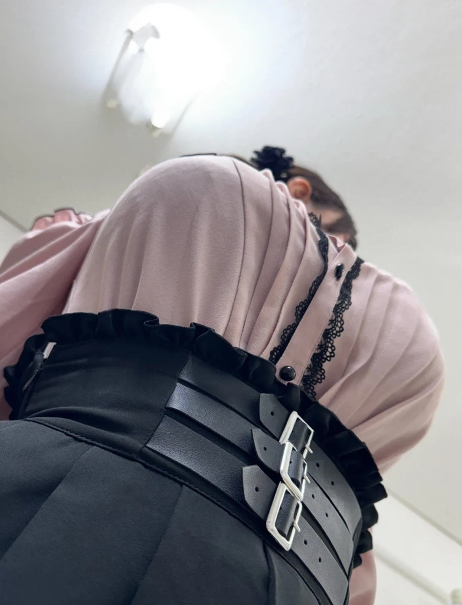 현실적이지 못한 몸매를 그린다고 까인 작가.JPG_2.webp