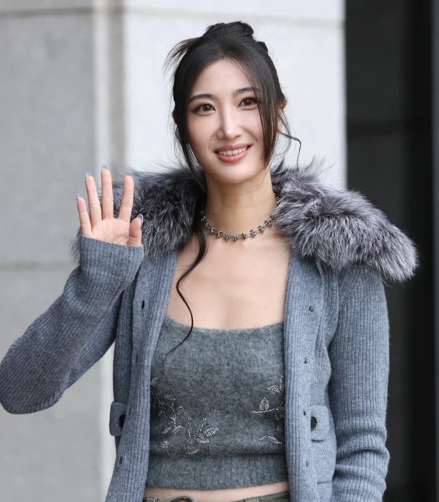 이곡은 힘든 목표를 달성하고픈 간절함을 표현하기 위해 존나 올려야 해요_1.webp