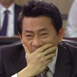 ???:너흰 영주님의 머리털 하나 볼 수 없을 것이다!_5.jpg