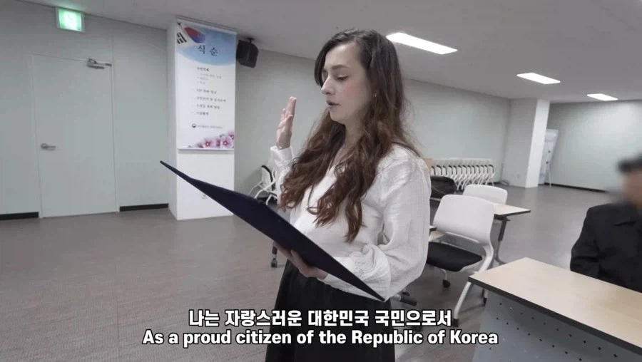 그리스의 매국노(?)_1.webp