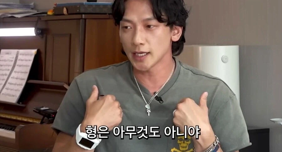 비가 20년째 지키는 박진영의 조언_12.webp