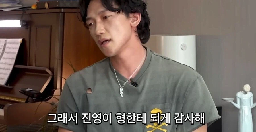 비가 20년째 지키는 박진영의 조언_18.webp