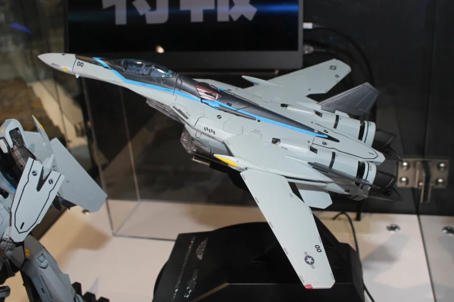 [반다이] DX 초합금 VF-25 메사이어 발키리 탑건 매버릭 Ver 전시 2_7.webp