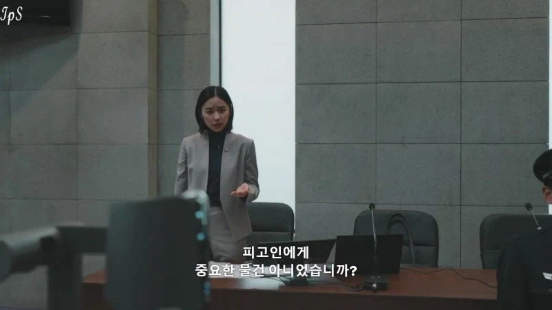 베개를 훔친 노인을 변호하는 변호사_9.webp