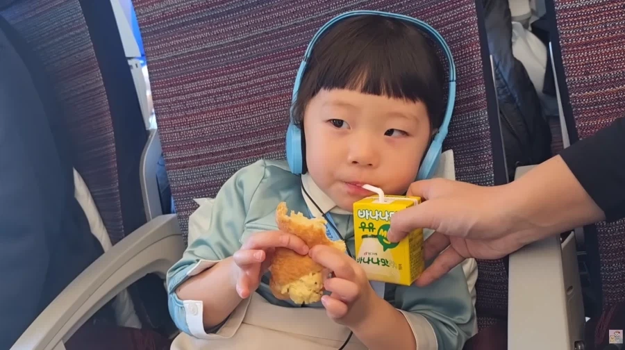 근무태만 심각한 승무원.JPG_2.webp
