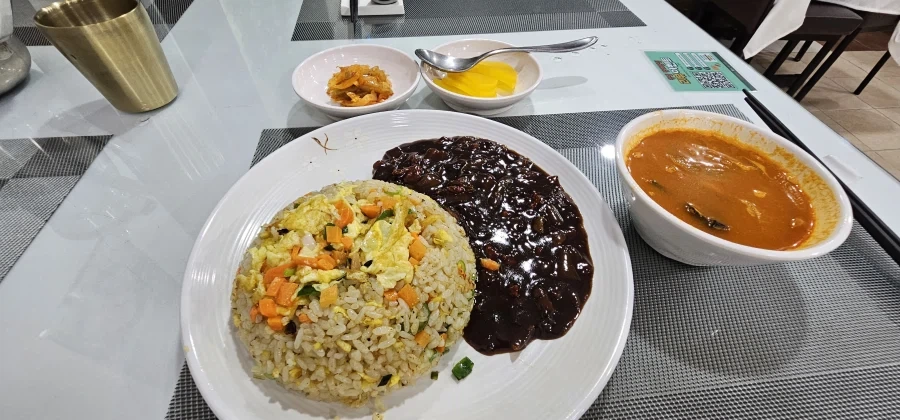 9,000원 볶음밥 .jpg_1.webp