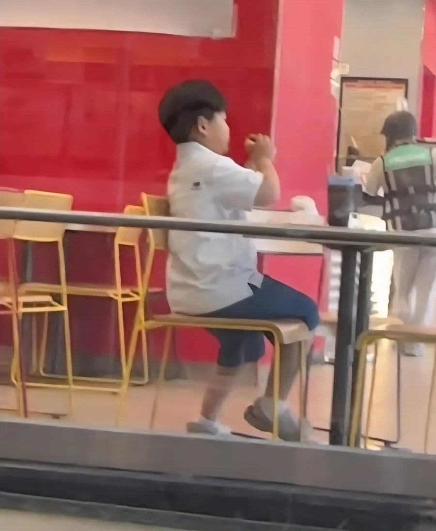 엄만 햄버거 안 땡긴다..._3.webp