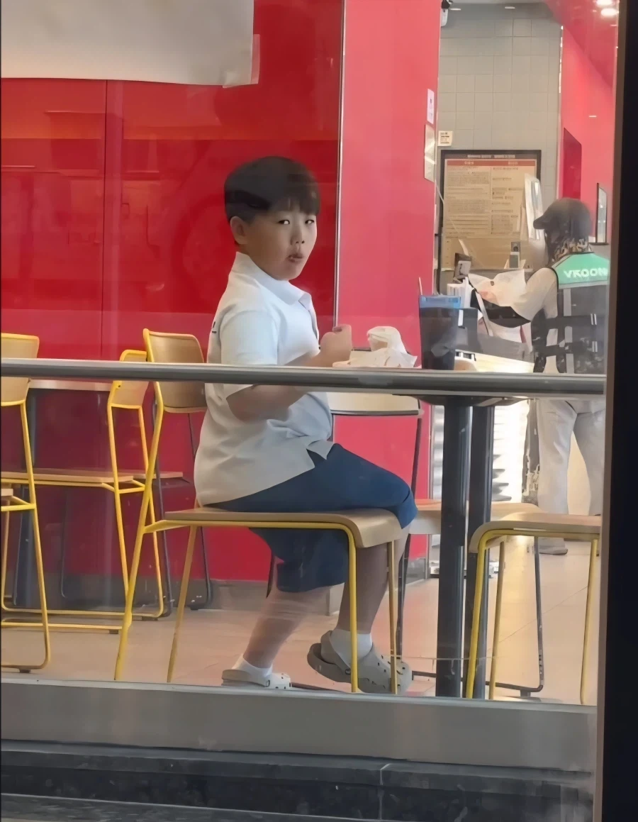엄만 햄버거 안 땡긴다..._5.webp