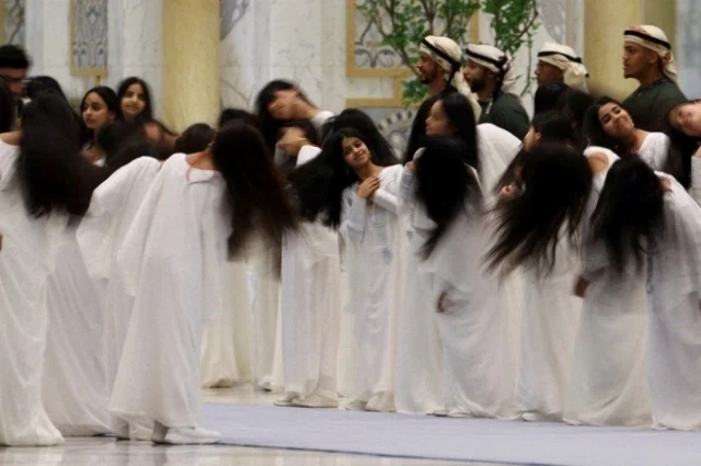 한국인에게는 무서운 UAE 전통 환영법_1.webp