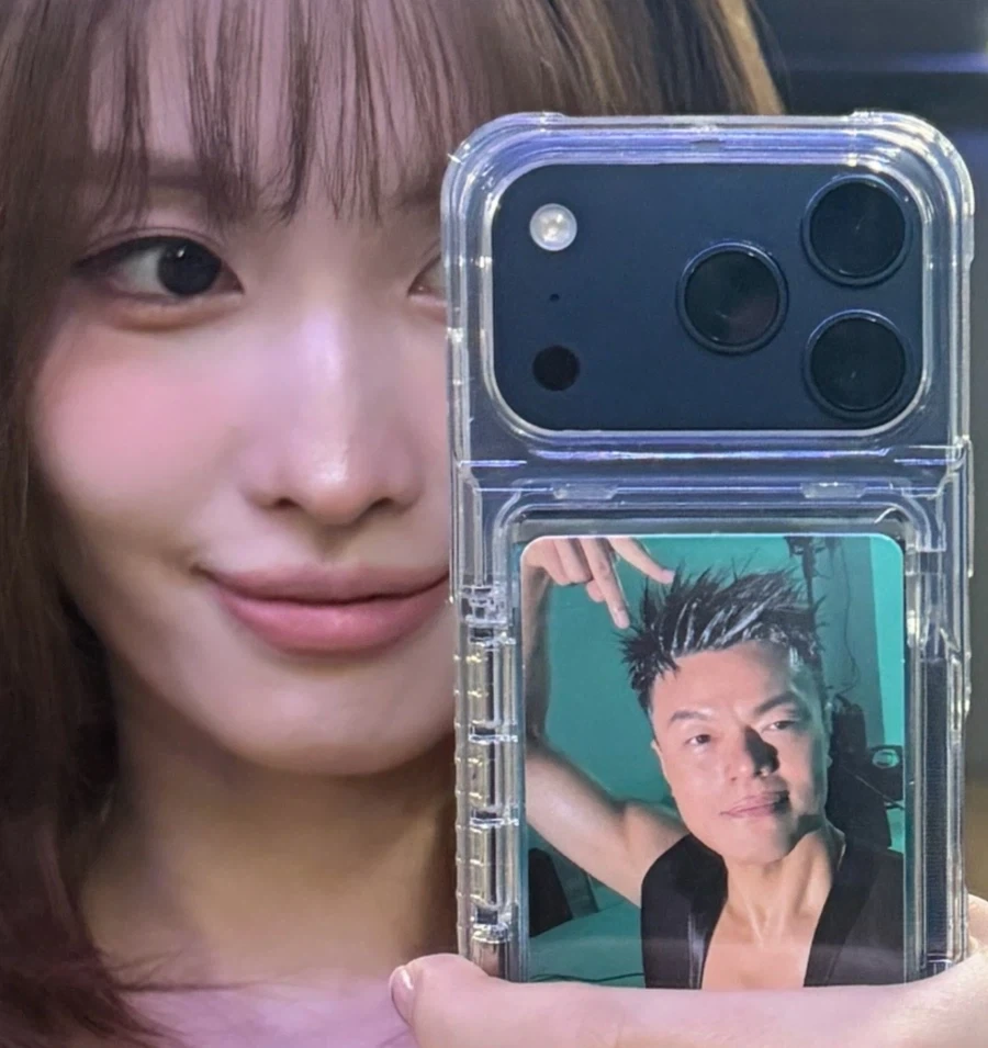 트와이스 모모 폰케이스_2.webp