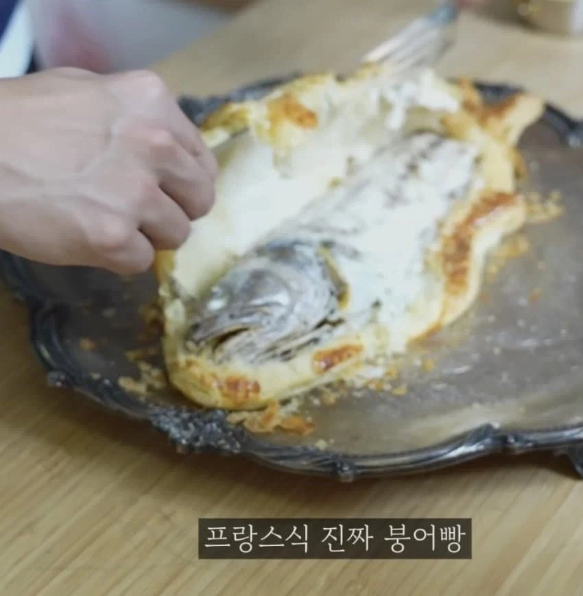 프랑스식 진짜 붕어빵._1.webp